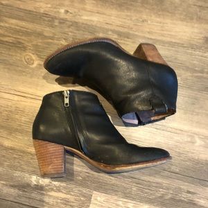 Madewell black booties
